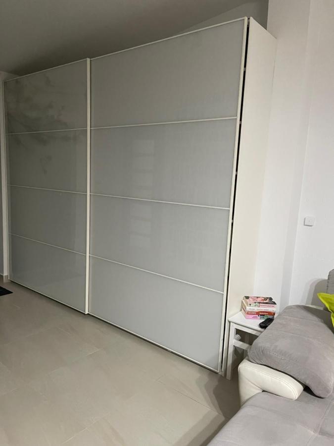 Apartament Rodzinny Ostrowiec Sw Ostrowiec Świętokrzyski Dış mekan fotoğraf