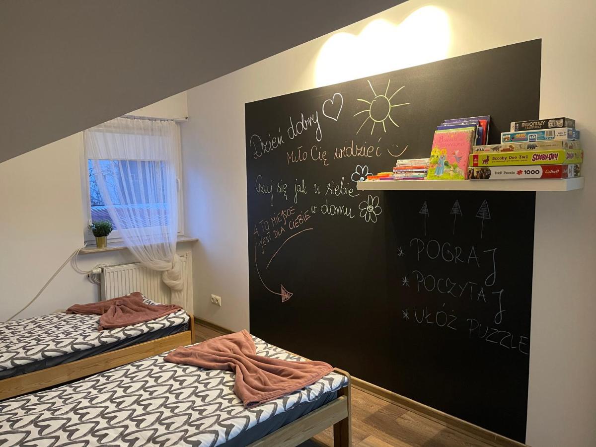 Apartament Rodzinny Ostrowiec Sw Ostrowiec Świętokrzyski Dış mekan fotoğraf
