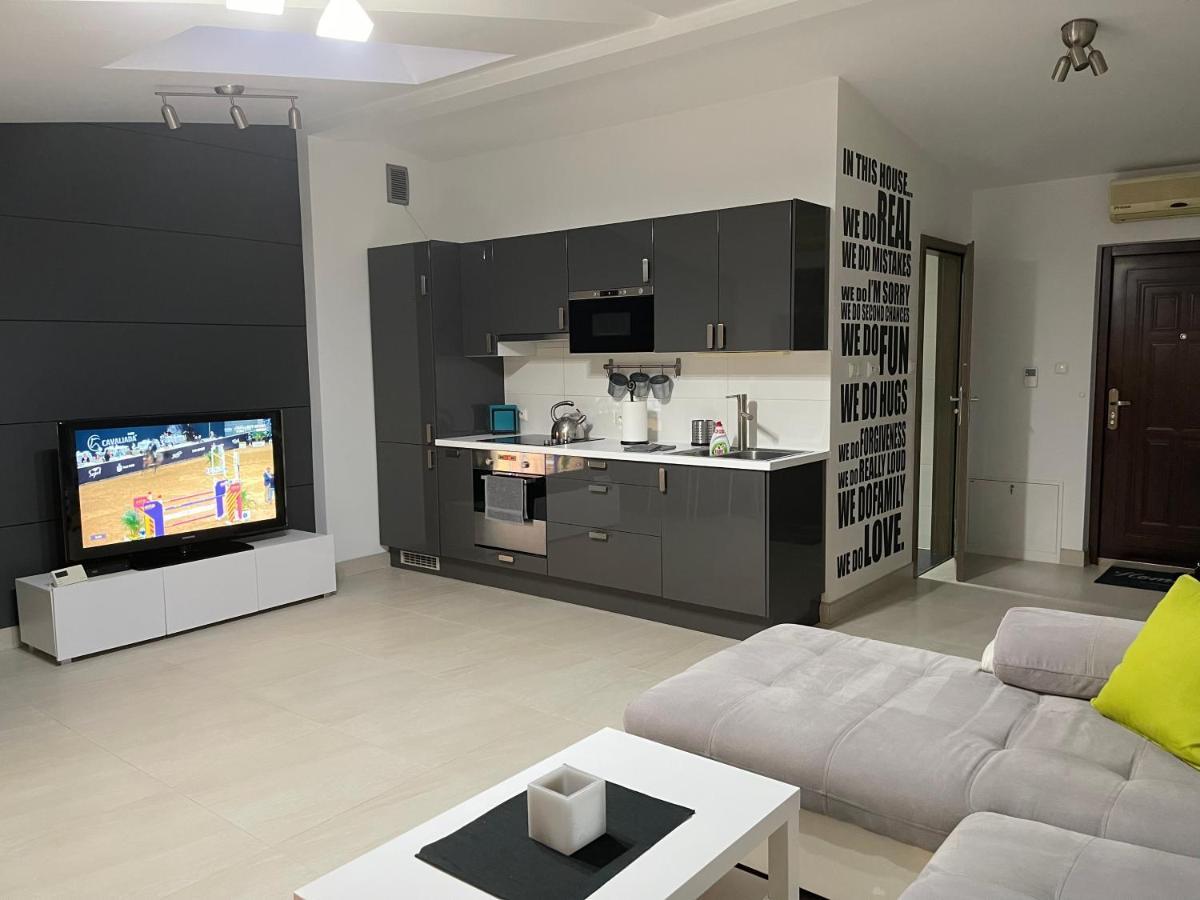 Apartament Rodzinny Ostrowiec Sw Ostrowiec Świętokrzyski Dış mekan fotoğraf