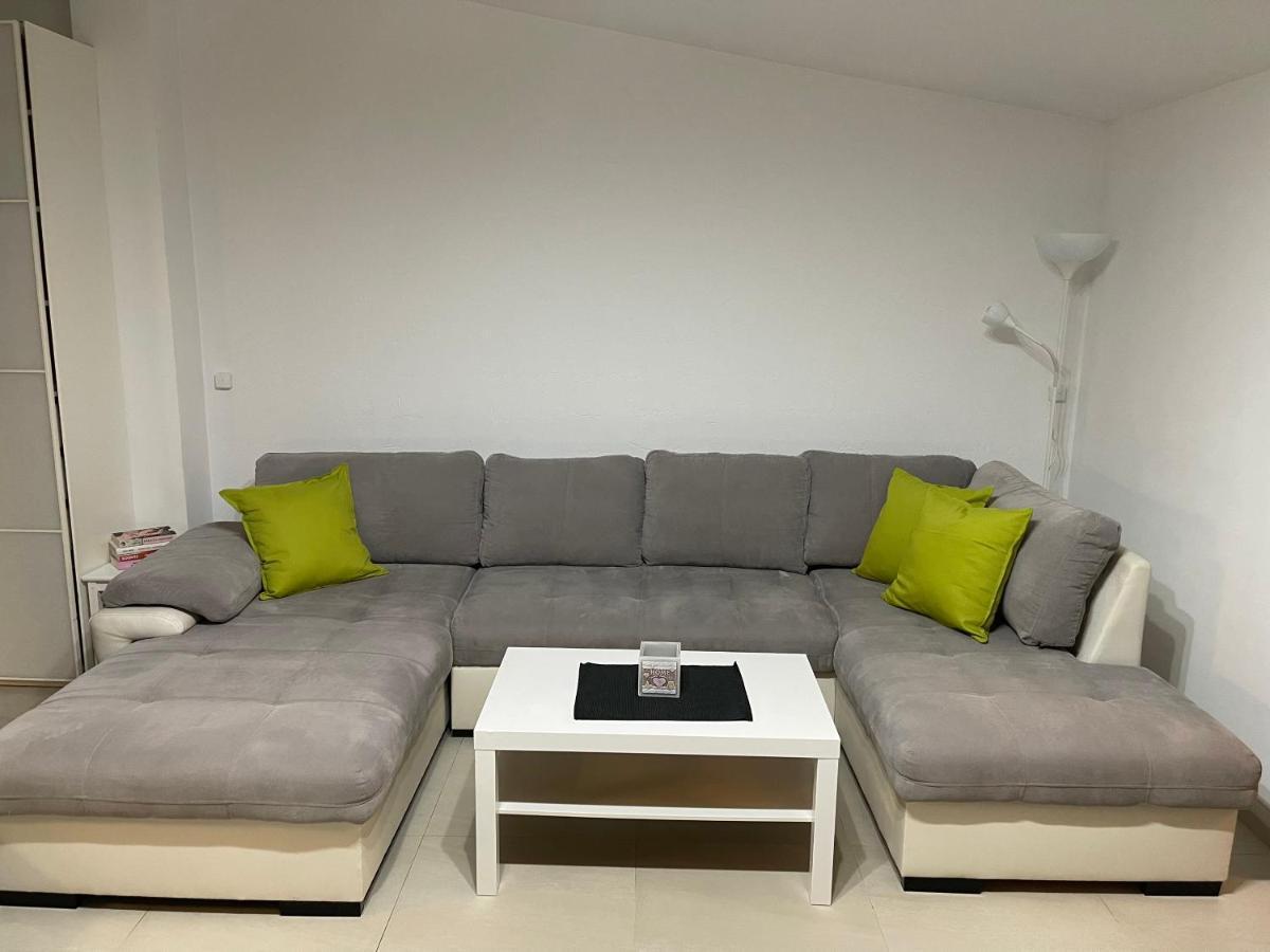 Apartament Rodzinny Ostrowiec Sw Ostrowiec Świętokrzyski Dış mekan fotoğraf