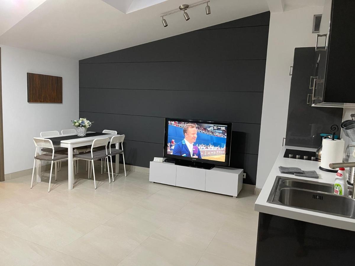 Apartament Rodzinny Ostrowiec Sw Ostrowiec Świętokrzyski Dış mekan fotoğraf