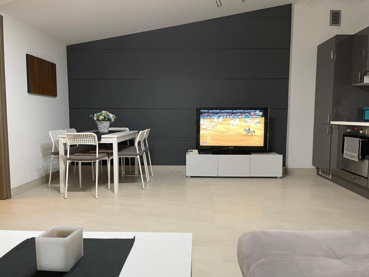 Apartament Rodzinny Ostrowiec Sw Ostrowiec Świętokrzyski Dış mekan fotoğraf